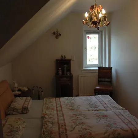 Raisa Fuenkhgasse Pressbaum