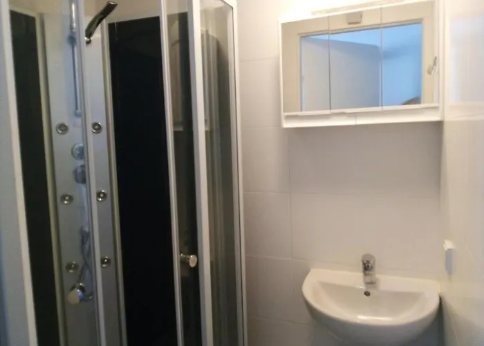 Raisa Fuenkhgasse * Pressbaum